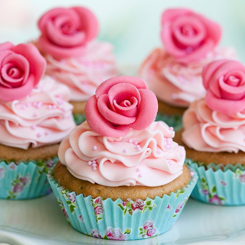 Featured image of post Fotos De Cupcake Rosa / Ontem eu estava vendo um post no blog just lia e vi uma ideia bem legal de decoração com fitas adesivas contornando fotos coladas na parede!